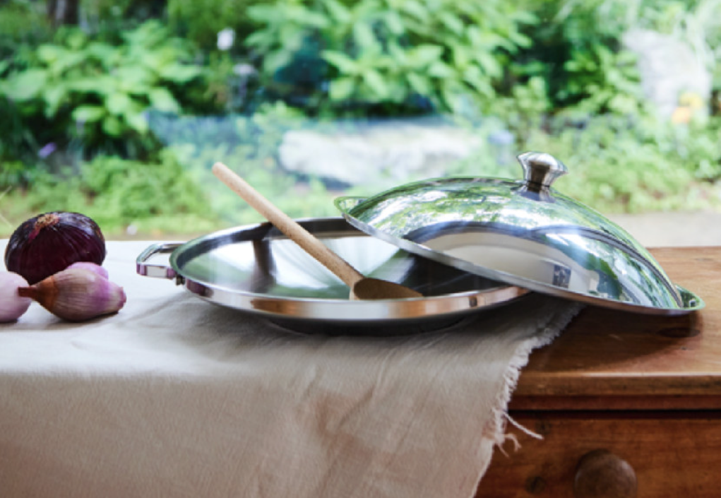 [カリタス] 304ステンレス グリドルパン 高ドーム蓋 スチームプレート付き