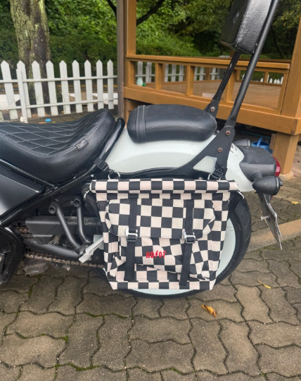 *[HIDE OFF] 片側バイクバッグ3色