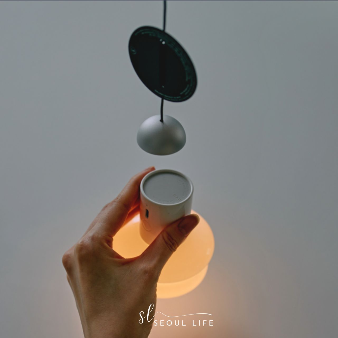 [ILKW] Snowman8 Multi-Use Portable Camping Lamp, Table Lamp, Lantern