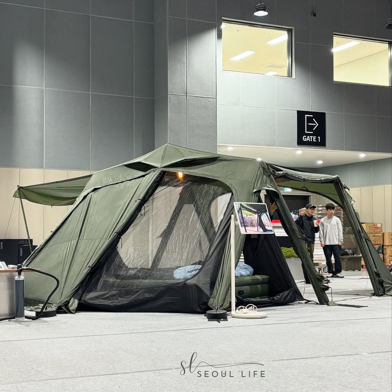 Urbanside] Easy Cabin Pro Air Tent, 7.2 x 4.4M Large Shelter