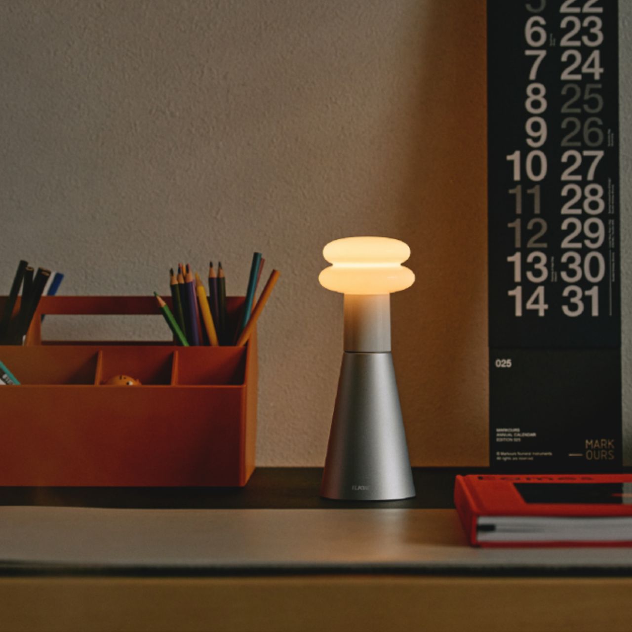 [ILKW] Snowman8 Multi-Use Portable Camping Lamp, Table Light